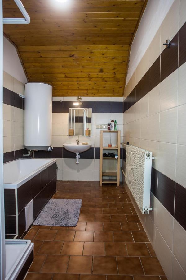 Apartmany Ve Mlejne Cachrov Exterior foto