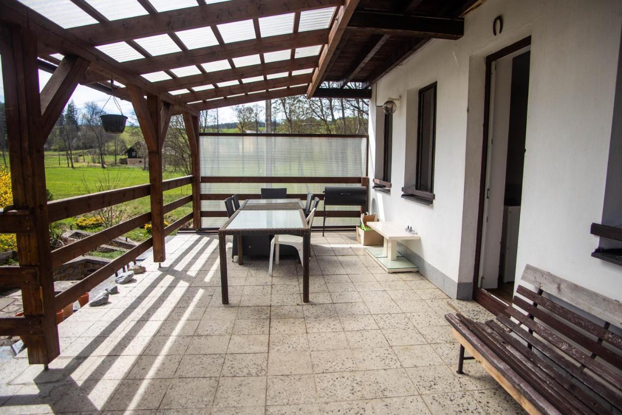 Apartmany Ve Mlejne Cachrov Exterior foto