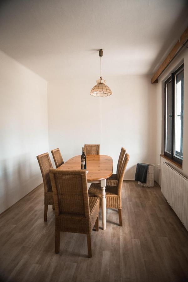 Apartmany Ve Mlejne Cachrov Exterior foto