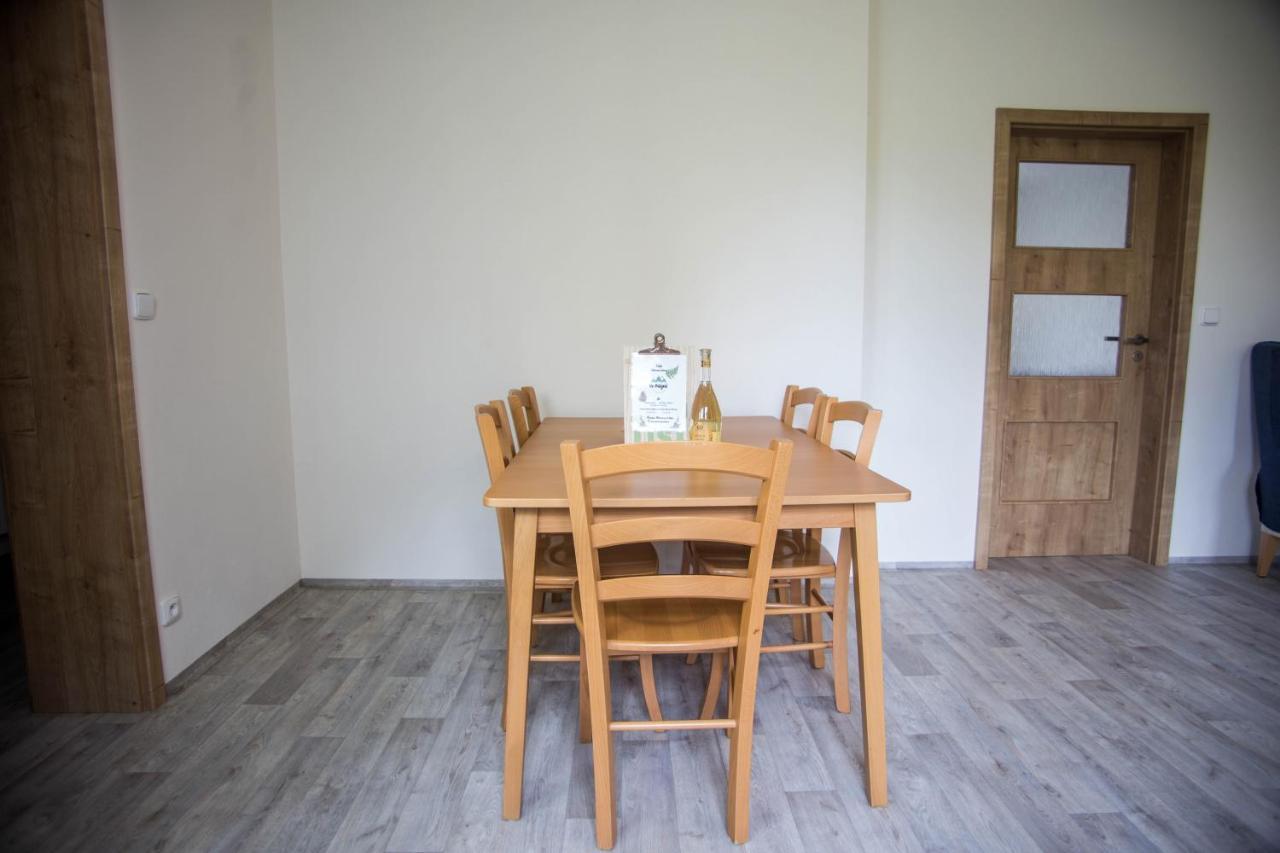 Apartmany Ve Mlejne Cachrov Exterior foto