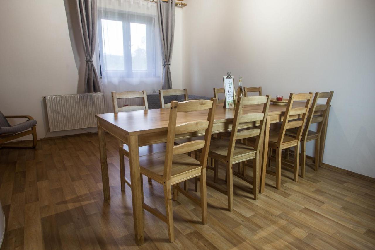 Apartmany Ve Mlejne Cachrov Exterior foto