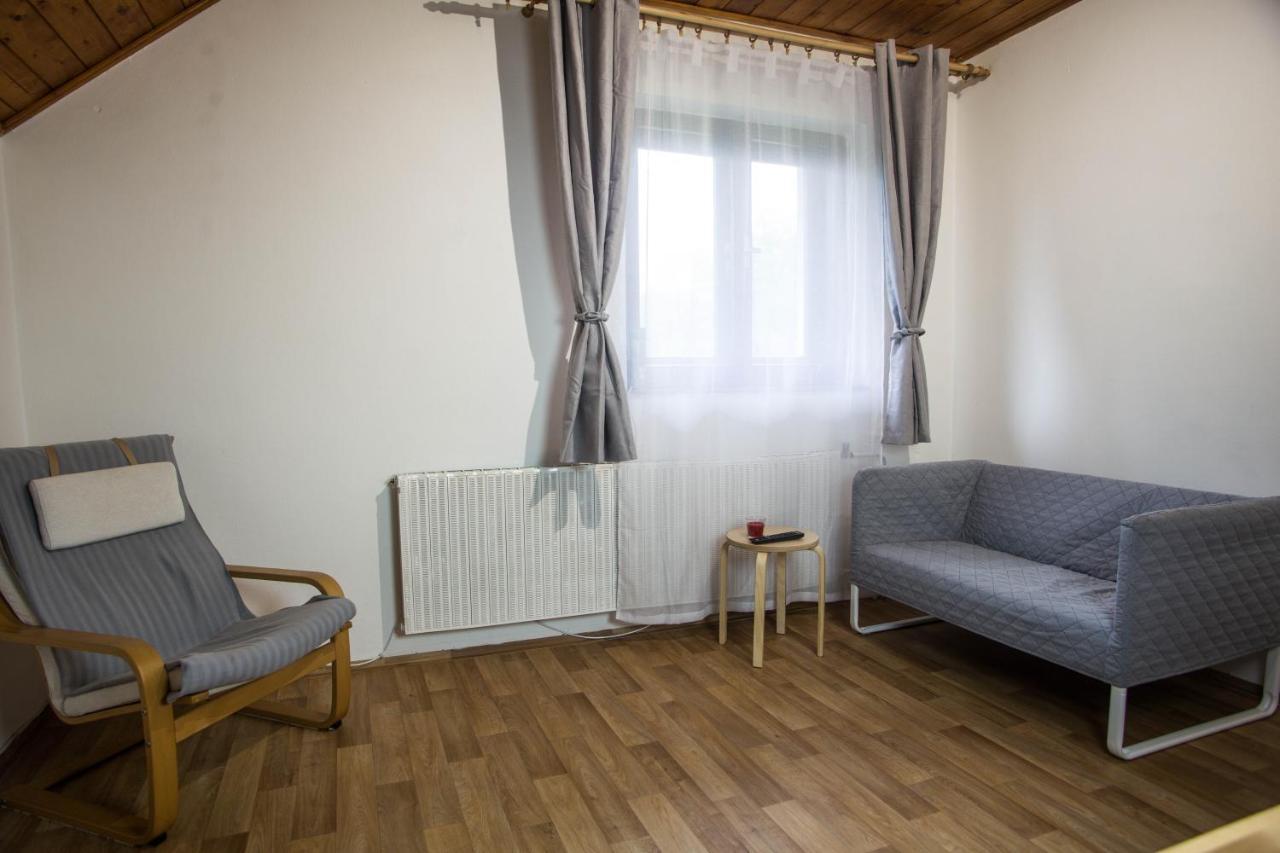 Apartmany Ve Mlejne Cachrov Exterior foto
